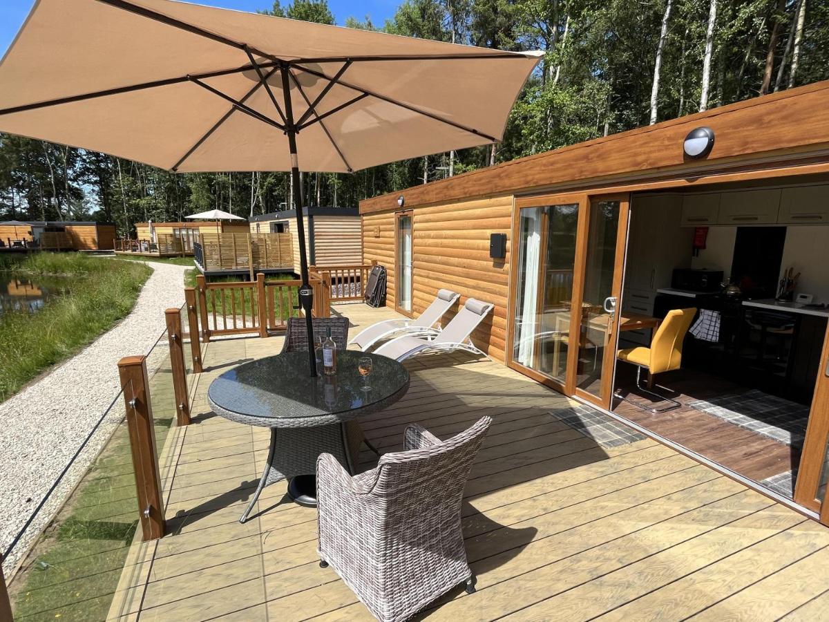 Oak Boutique Lodge Includes Hot Tub Air Con & Dog ยอร์ค ภายนอก รูปภาพ