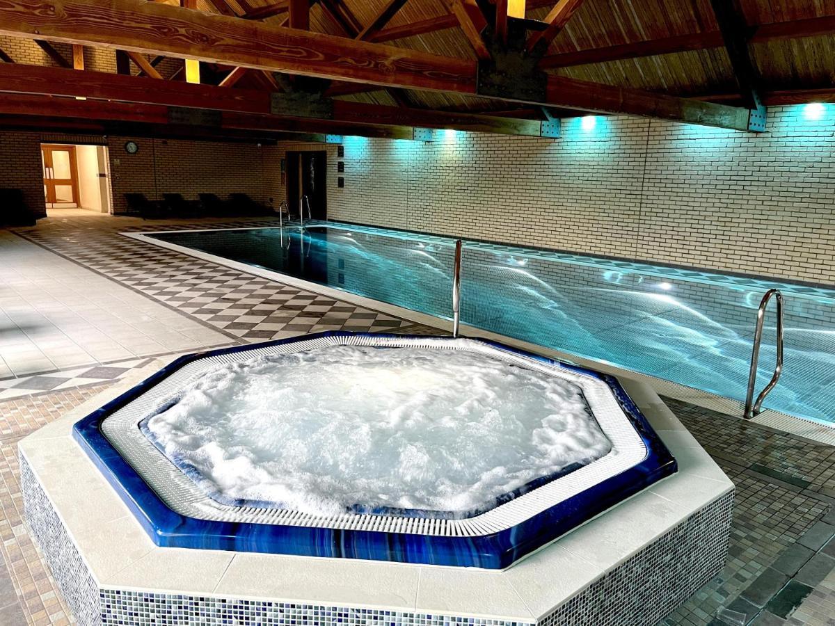 Oak Boutique Lodge Includes Hot Tub Air Con & Dog ยอร์ค ภายนอก รูปภาพ